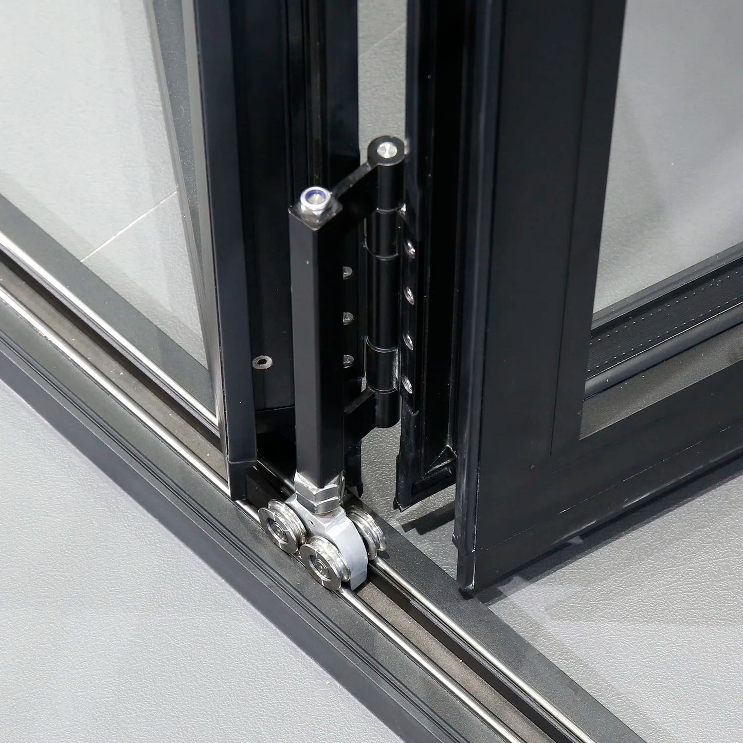 Custom Panel Exterior Interior Accordion Doors Folding Aluminum Sliding Double Glass Garden Door Home Decor Household
