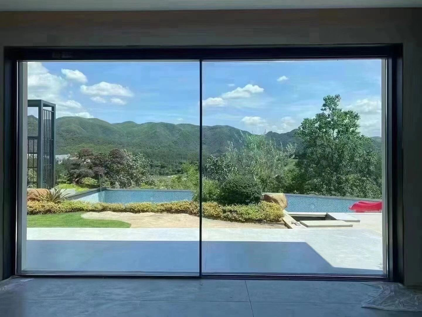 Custom New Design Aluminum Door Exterior Interior Double Glazed Water Proof Tempered Glass Sliding Door Patio Balcony Doors
