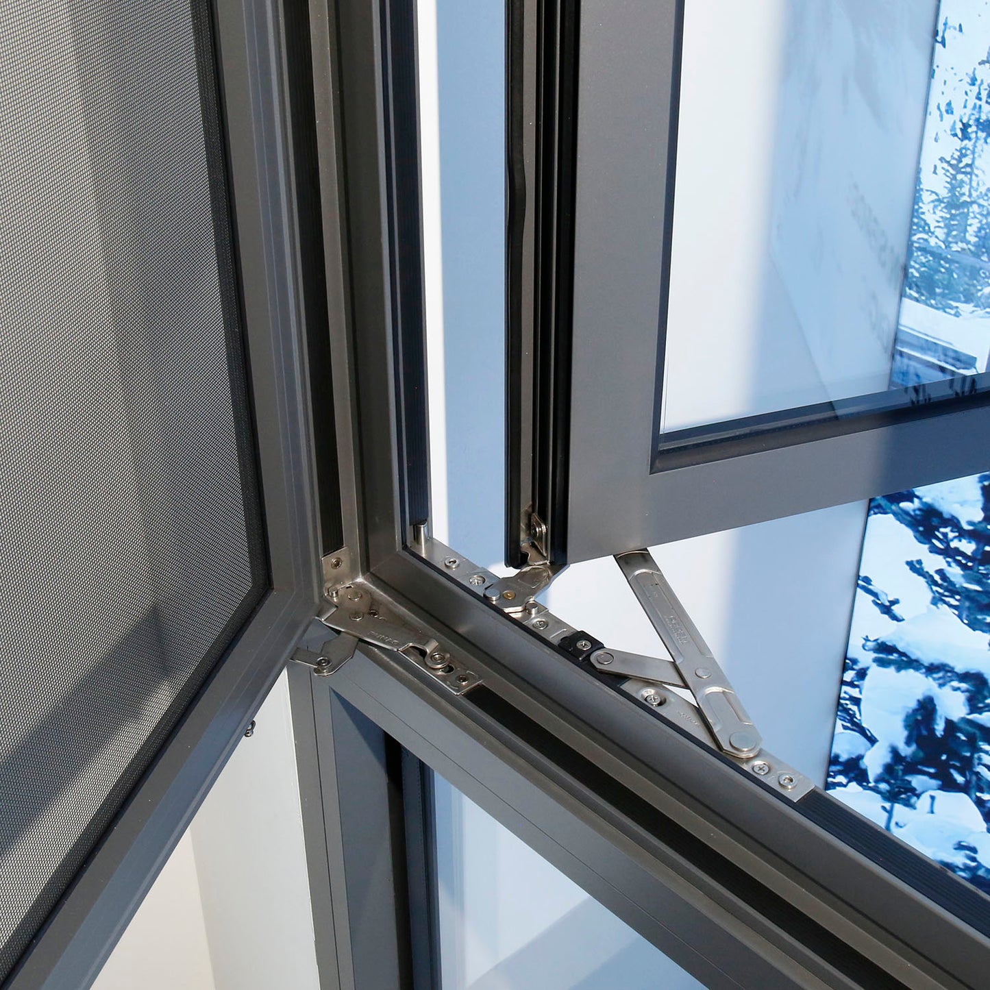 Custom 1.8mm Thermal Break Aluminum Profile Double-glazed Tempered Glass Modern Custom-made Outward Series Casement Window
